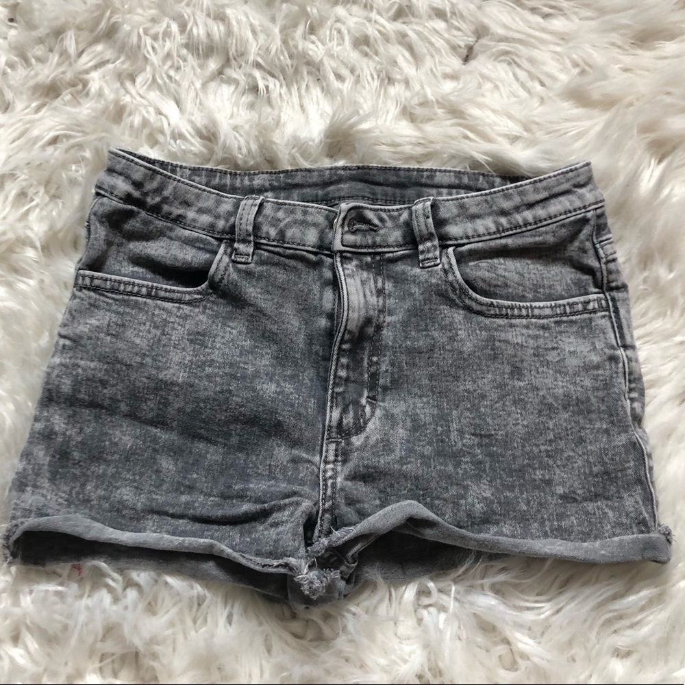 H&M denim cut off shorts